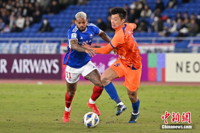 山东泰山客场0-1负于横滨水手，凭总比分1-3遗憾