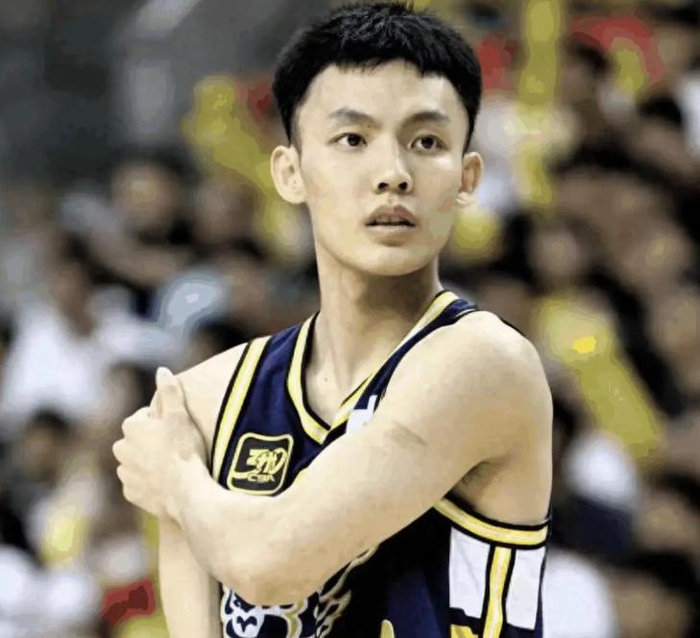 CBA第39轮上演季后赛预演 关键球本土球员接管排